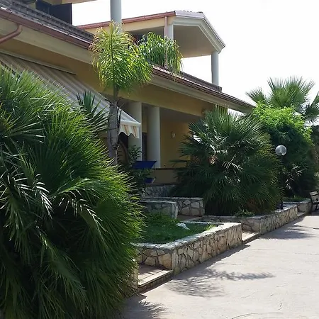 Aparthotel Park Foce Varano
